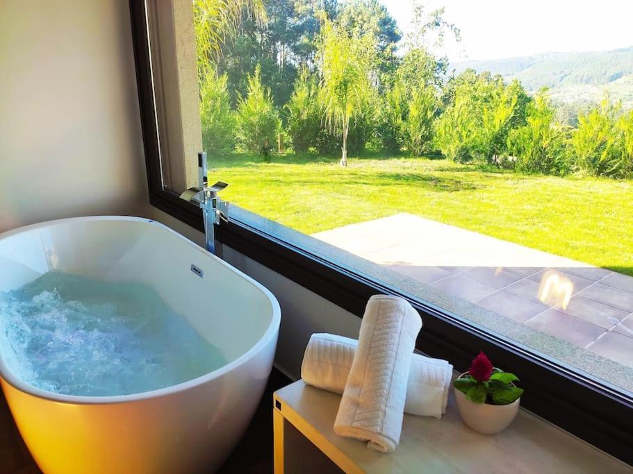 Casa Nueva En Vigo Rural Mos Con Jacuzzi Y Chimenea Para Escapada Romantica Понтеведра Екстер'єр фото